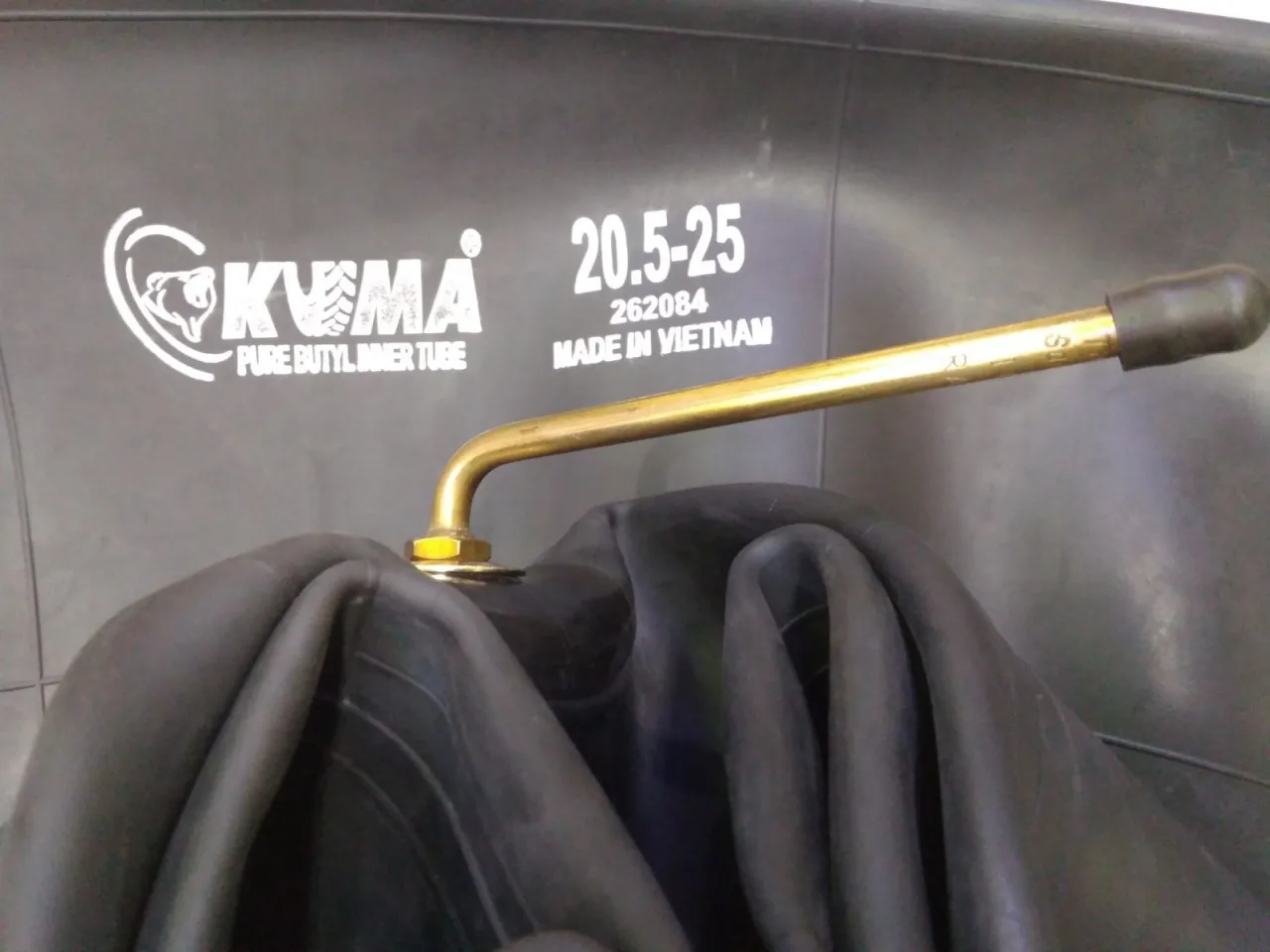  HIGH QUALITY AGRICULTURAL TIRE 20.5-25 TR218 KUMA -