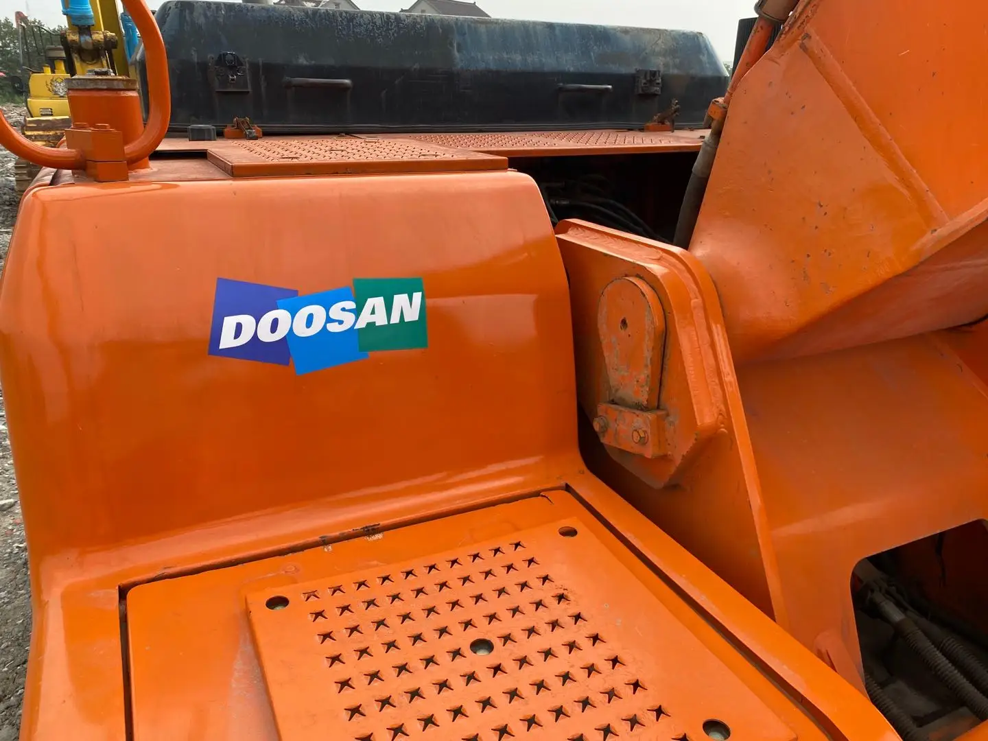 Best Condition 2018 Year Excavators Doosan DH300 Used Doosan Excavator DH300LC-7 for sale