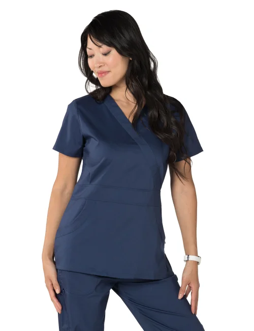 Wholesale Factory High Quality Nurse Uniform Hospital Scrubs Medical Uniform Fashionable Breathable Scrubs XS To 4XL 6XL