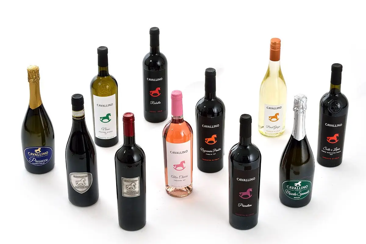 Высшее качество, сладкое вино в Тоскане, Вин-Санто-ди-монтеляно, доктор, типичный итальянский десерт, спиртовое вино