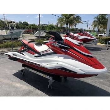 Yamahas WaveRunner Cruiser/ Jet Ski