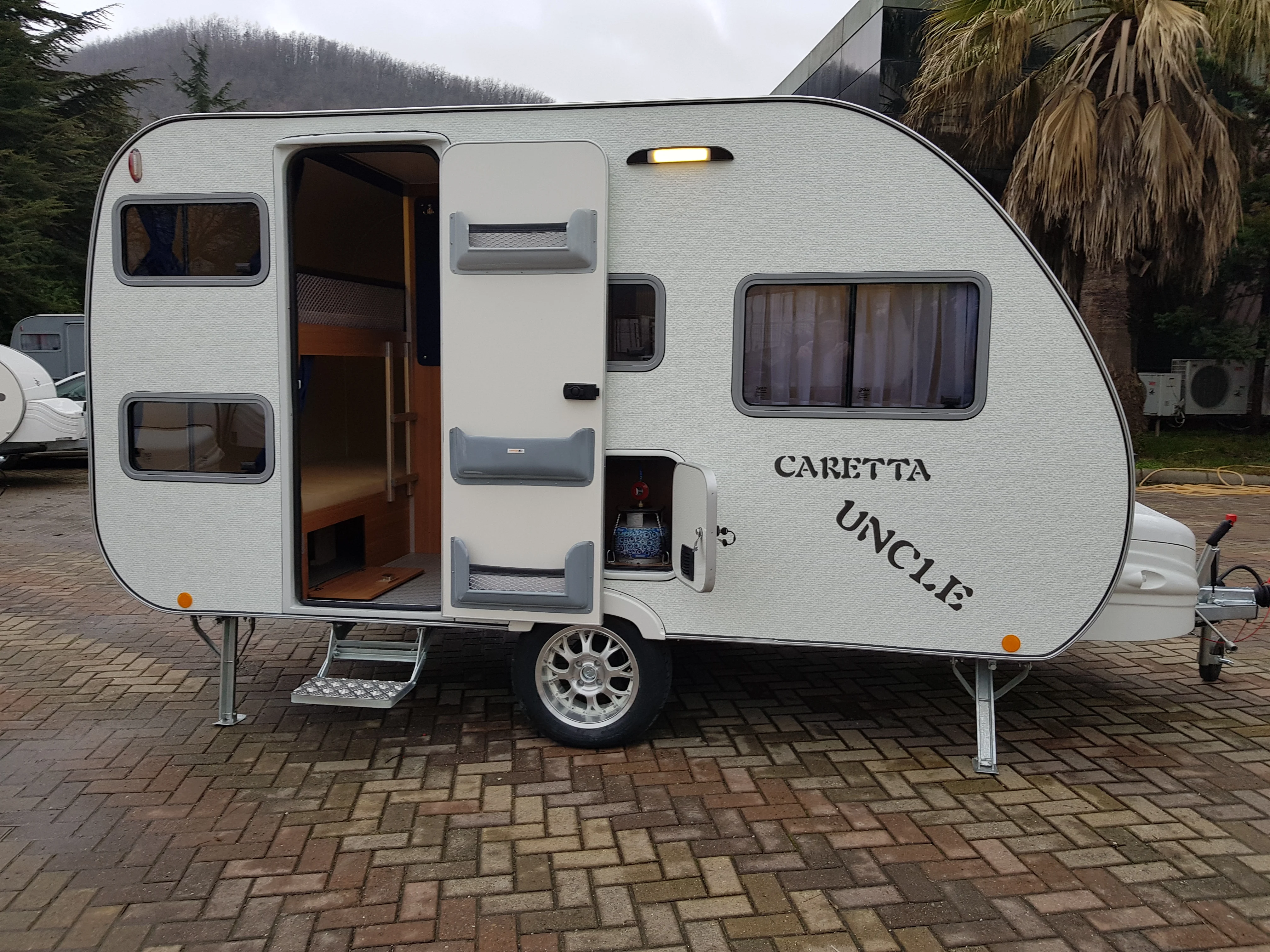  CARETTA дядюшка жилой дом 750 кг семейный
