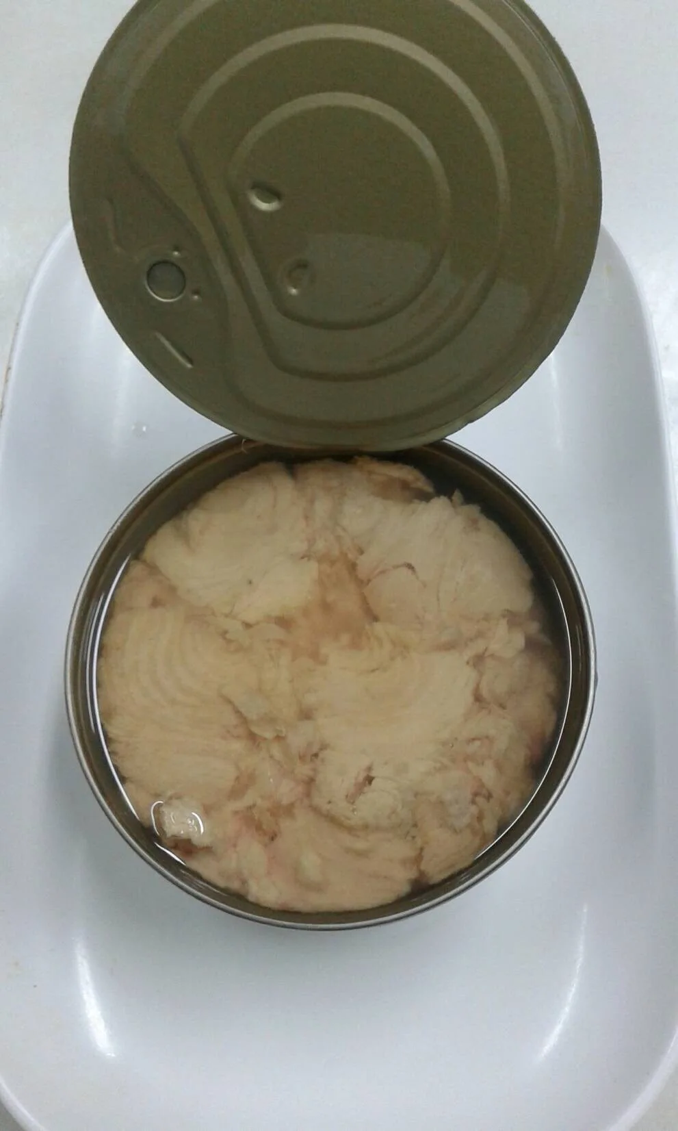 Премиум-Тайский консервированный тунца с белым мясом твердый в подсолнечном масле 185/130