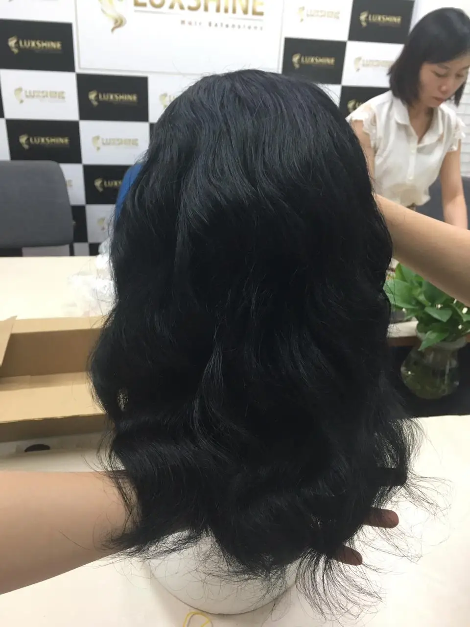 Wavy curly Best Sale The Top Quality Hair Wig Vendors Wholesale In Vietnamese, Cuticle Aligned Silky Human Hair Wigs many color
