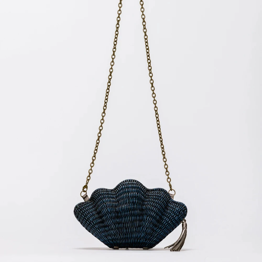 Rattan Clutch Bag shape of sea, rattan beach bag new trend 2021 handmade in Vietnam