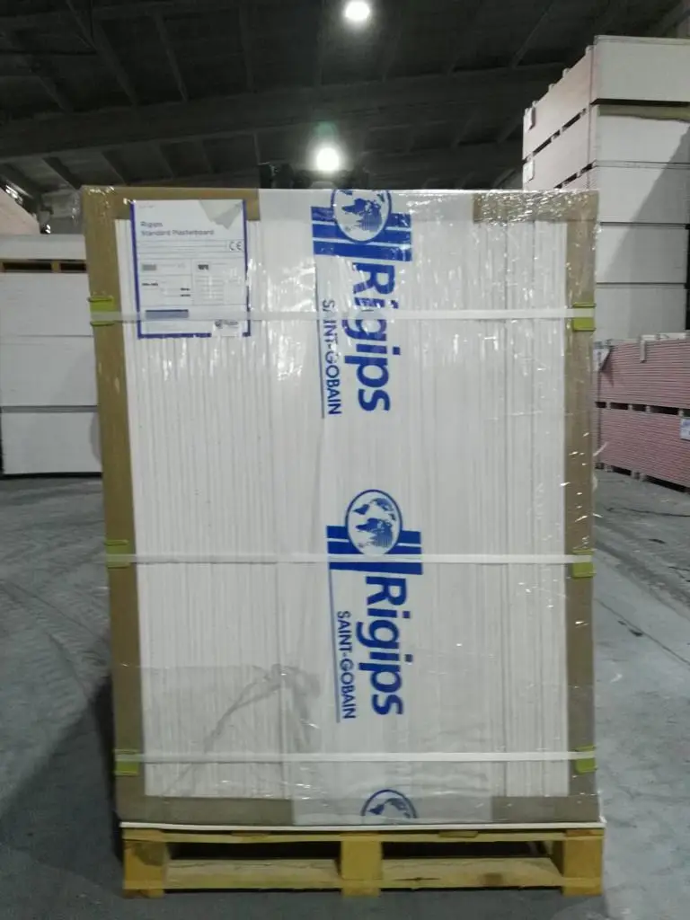 British Gypsum Moisture Resistant Gypsum Board Waterproof Plasterboard For Interior Plaster Ceiling Board