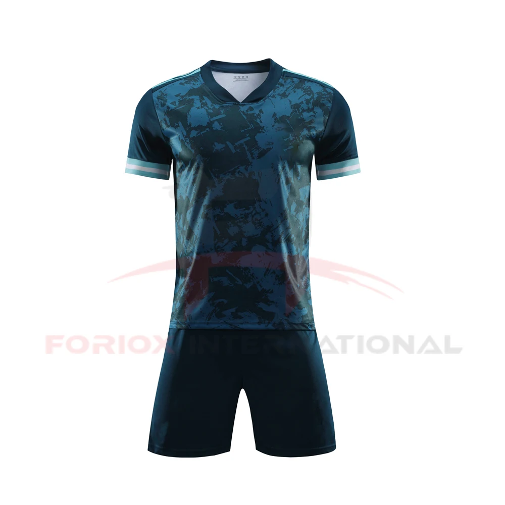  Дешевая Футбольная форма с логотипом на заказ спортивная сублимационной печатью майка новая модель футбольной формы быстросохнущая