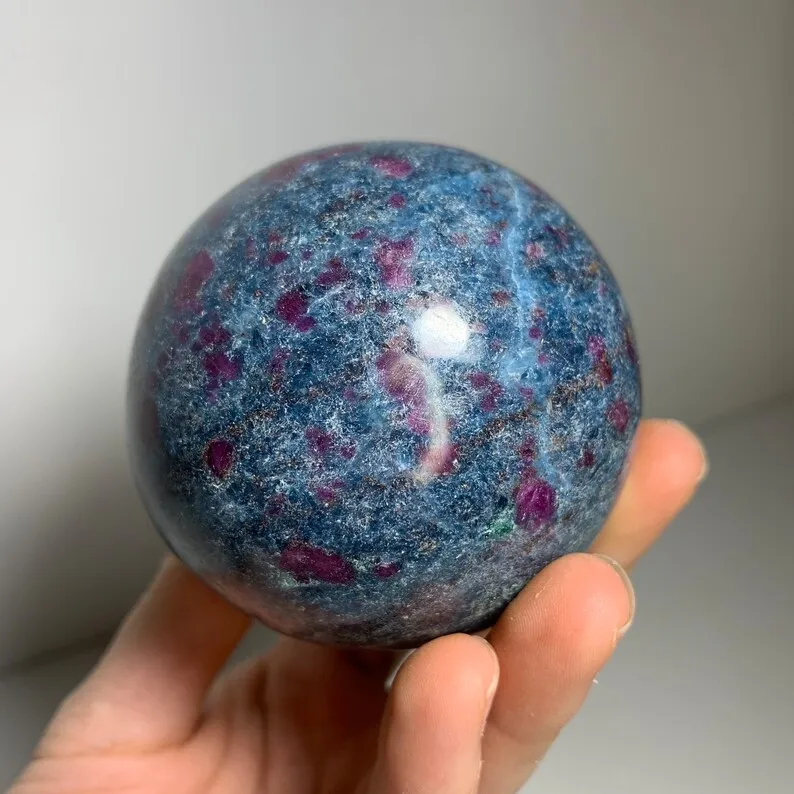Ruby Sphere Gift Home Decoration Healing Crystals Gemstones Sphere Ball with Red Wholesale Beautiful Blue Feng Shui Love Kyanite