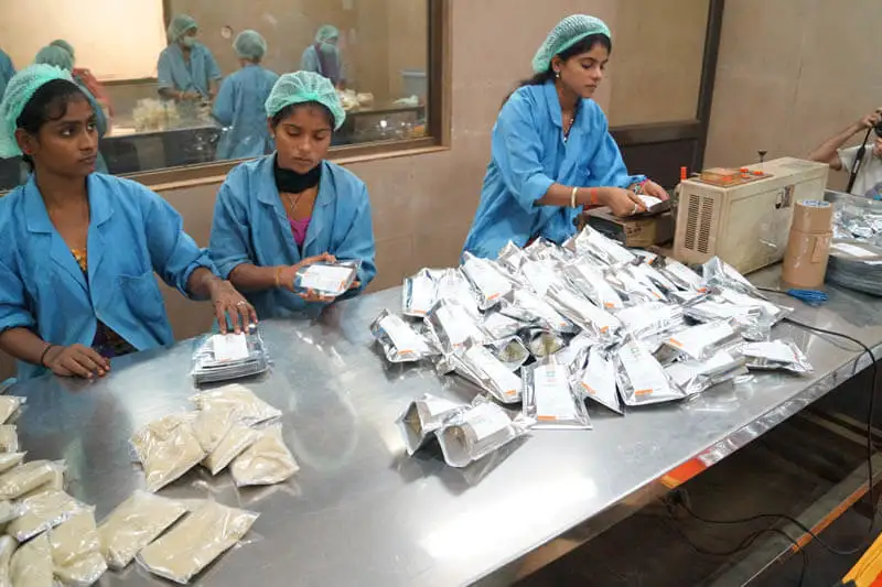 Henna Products Packaging