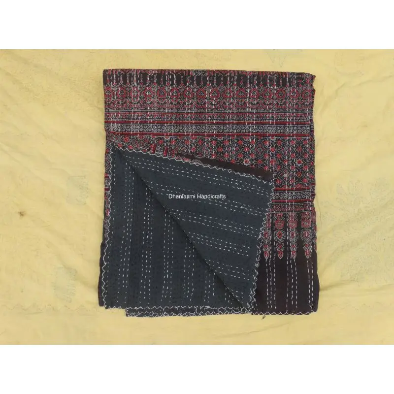 Красивое Хлопковое одеяло Kantha в черном цвете ручной работы домашнее декоративное покрывало оптовая продажа индийское Ajrakh с ручным принтом Gudari
