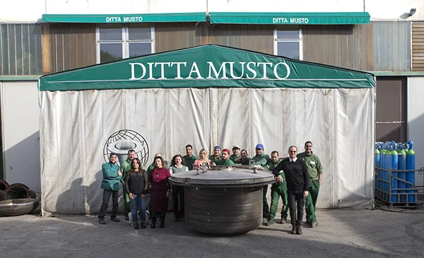 Best Made In Italy  Quality Stainless Steel Crucibles For All Standard Zinc Die Casting Machines