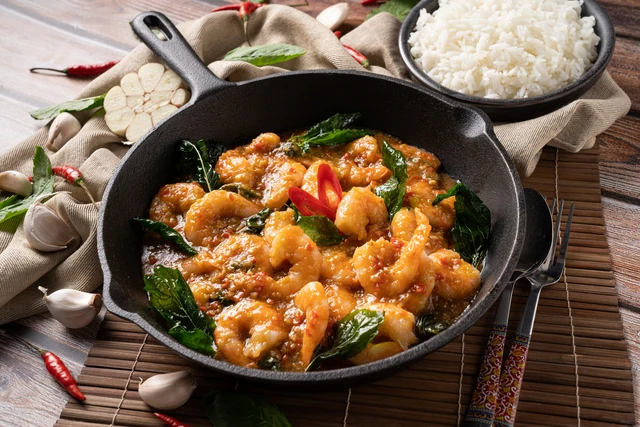 Frozen Shrimp with basil sauce thai food White Vannamei Shrimp ready to eat for Retail and Food Services made in Thailand