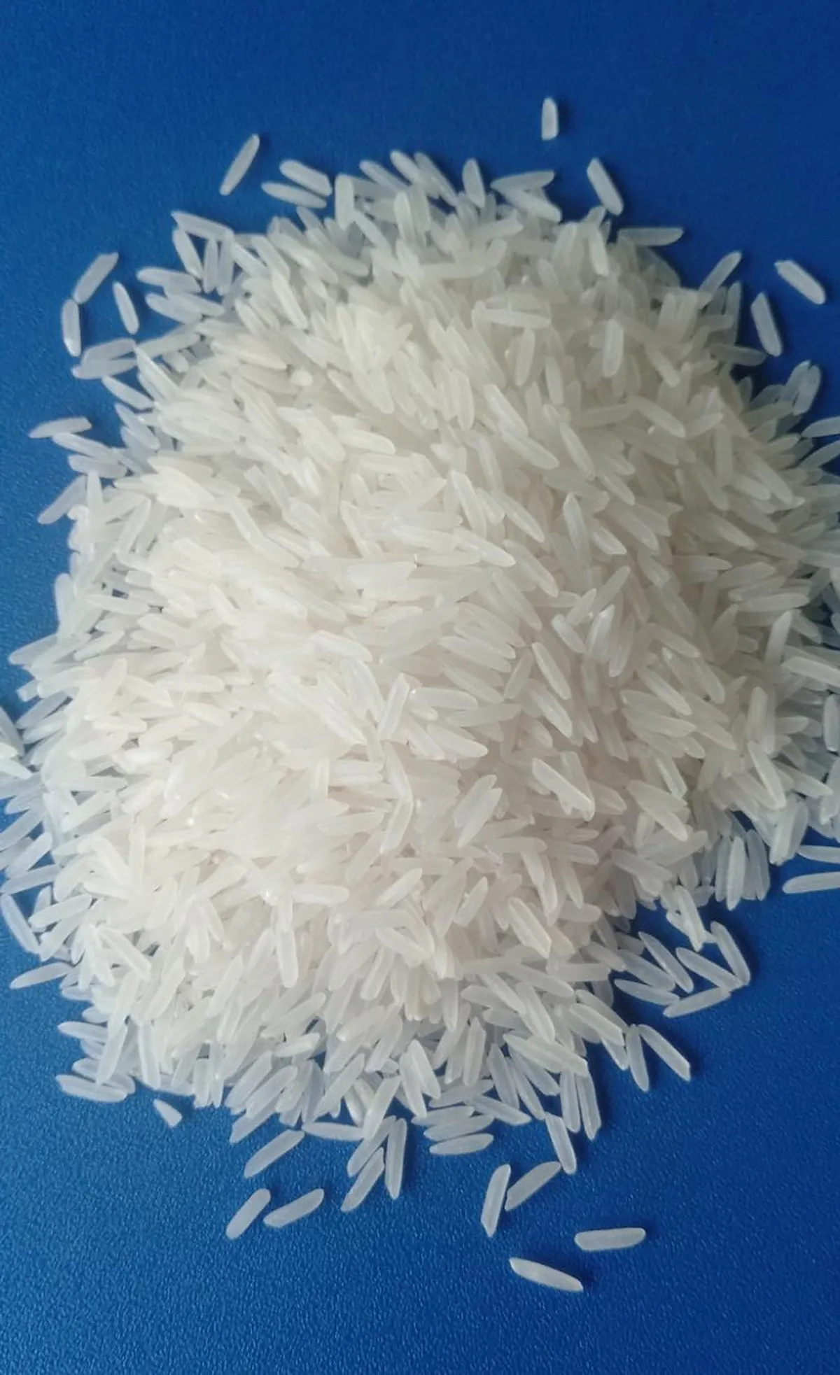 Высококачественный ароматный Длиннозернистый белый рис ST25 с 14% влагой из Вьетнама