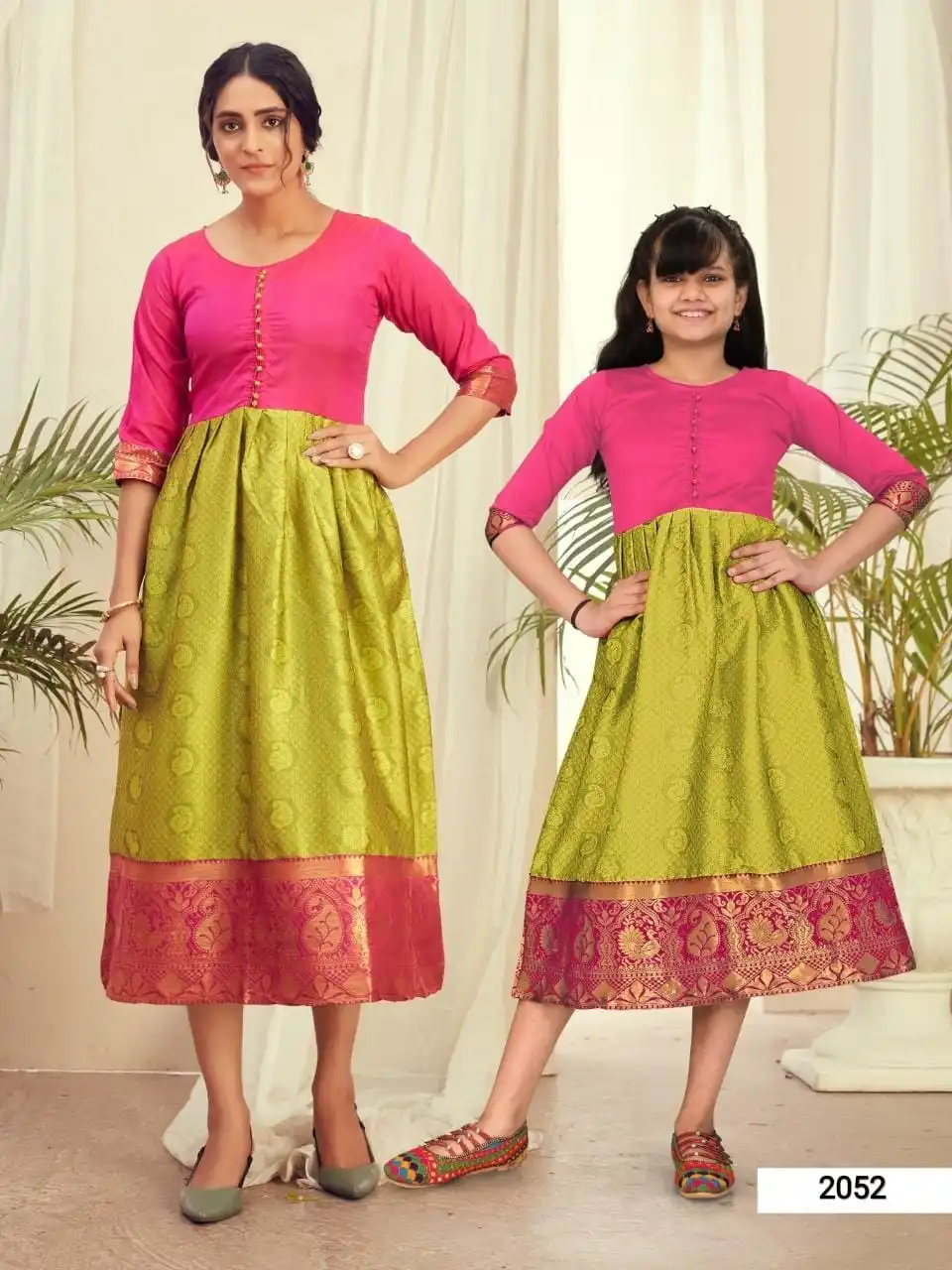 Трендовая шелковая длинная курта для мамы и дочки дам девочек детская одежда особых случаев