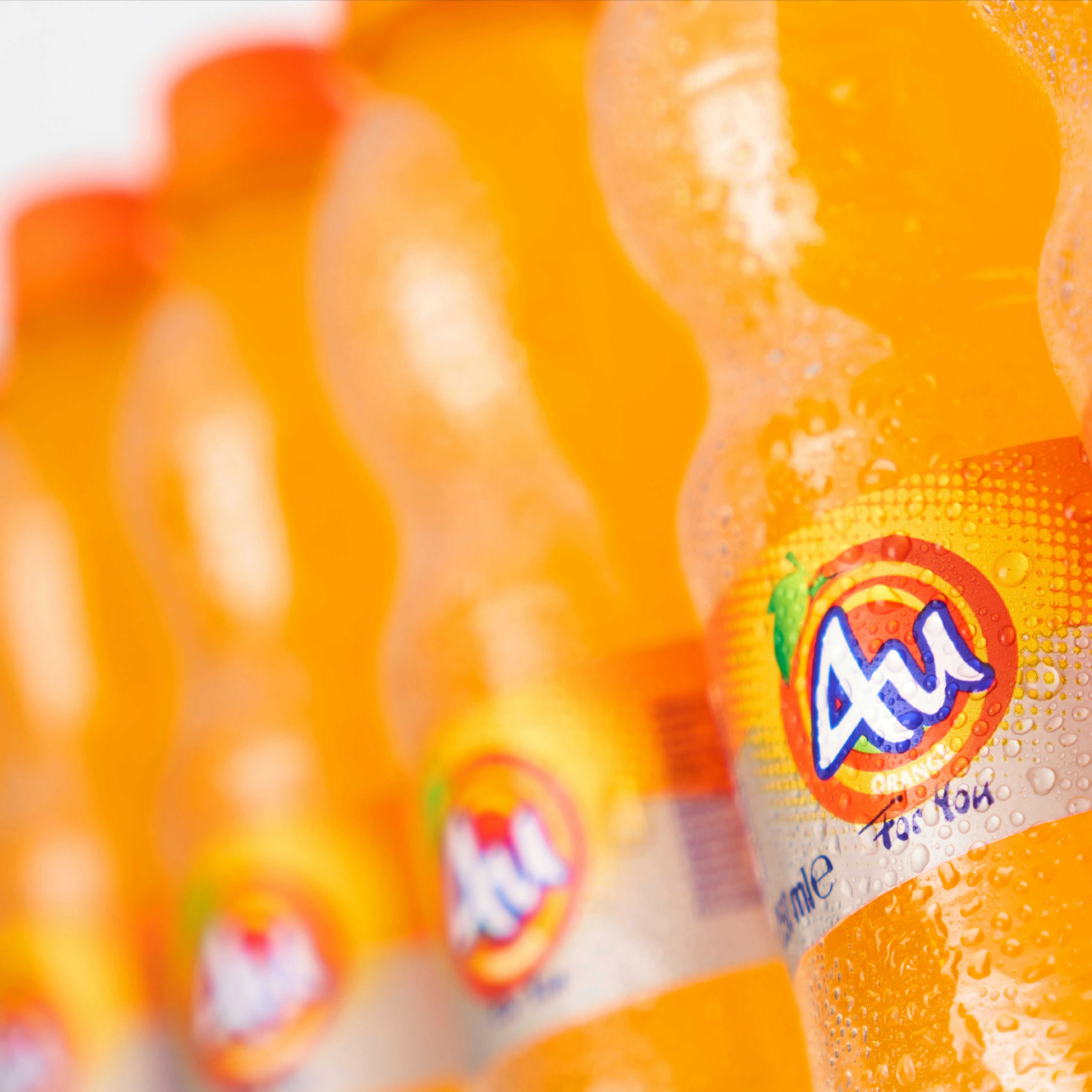 250 ml Orange Flavored Carbonated Soft Drinks Best Price Quality Cold Drink Non Alcoholic Beverages