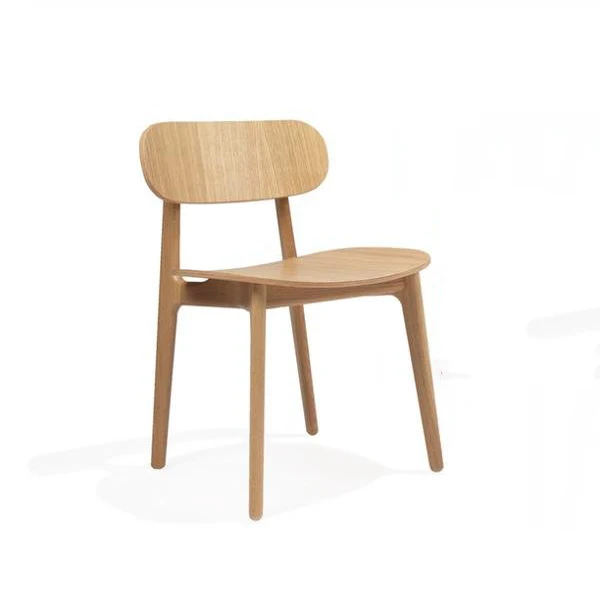 
Деревянный обеденный стул с красивой отделкой для ресторана, из массива дерева натурального цвета или с подушкой 