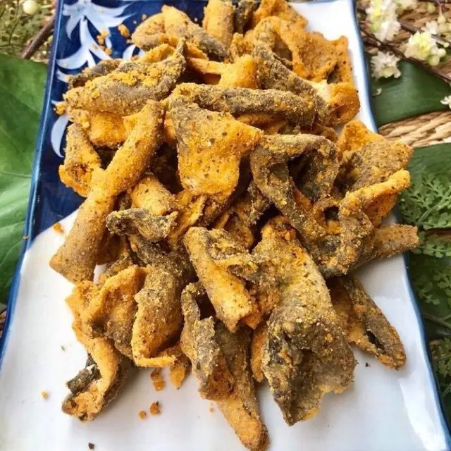 Wholesale Basa - Salmon Fish Skin / Dried - Fried - Snack Fish Skin from Vietnam - Ms. Elaine +84 375 431 541 (WhatsApp)