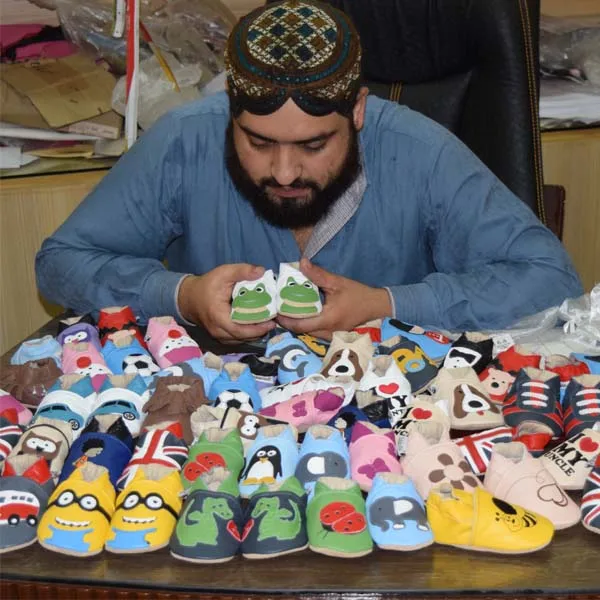 
Low MOQ kids shoes Environmental baby moccasin 2019 Pakistan wholesale indoor baby shoes 