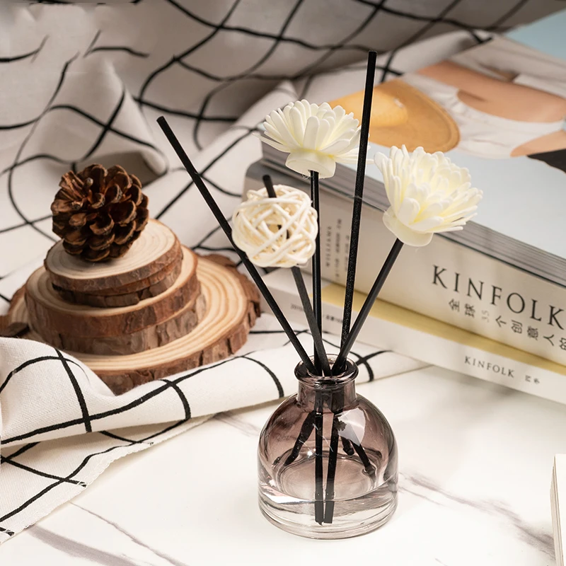 Customized Glass bottle aromatherapy reed diffuser bottles with stick diffuser reed for gift set home air freshener