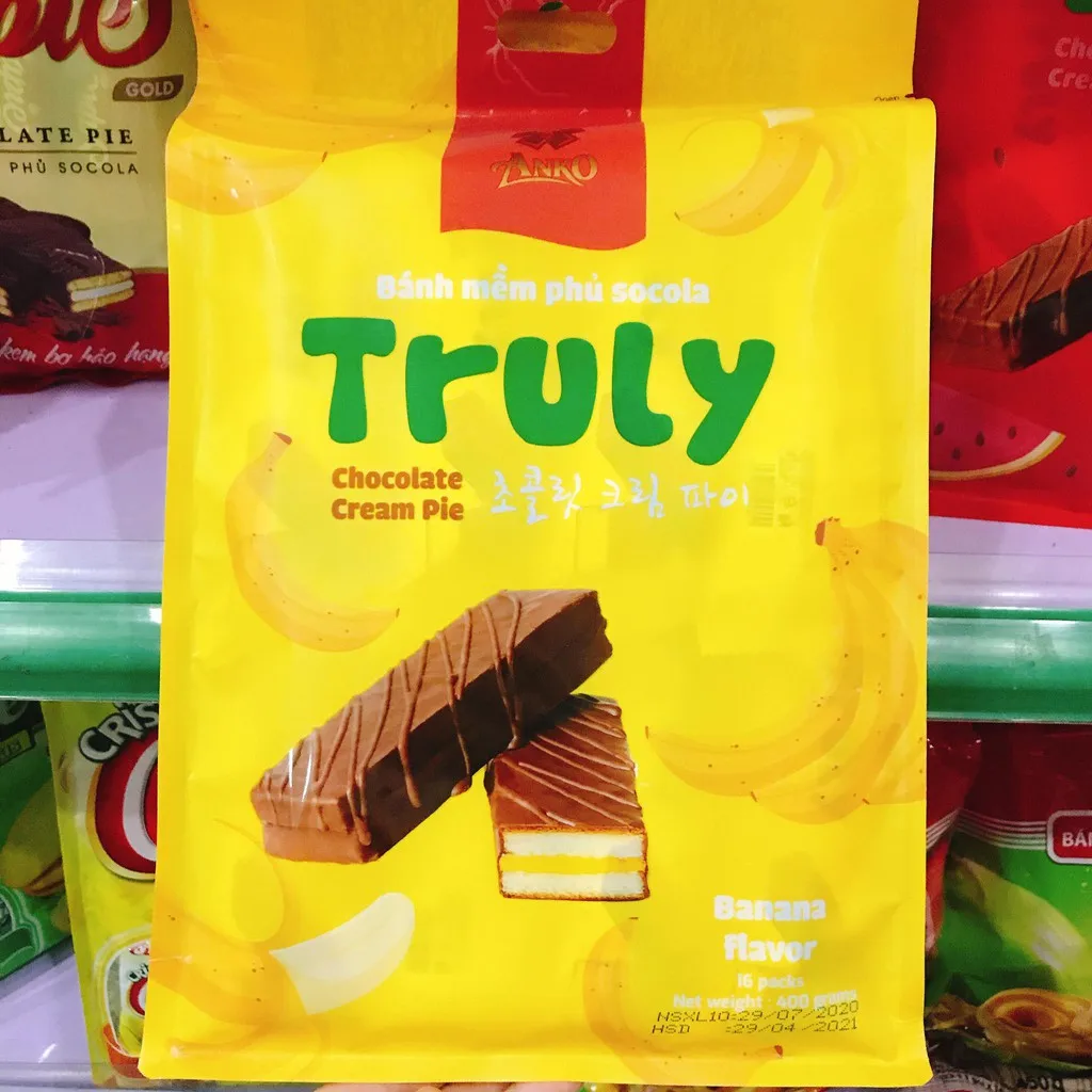 Best Selling Vietnam Leading Confectionery Manufacturer Chocolate Long Pie with Banana Marshmallow 300gr bag