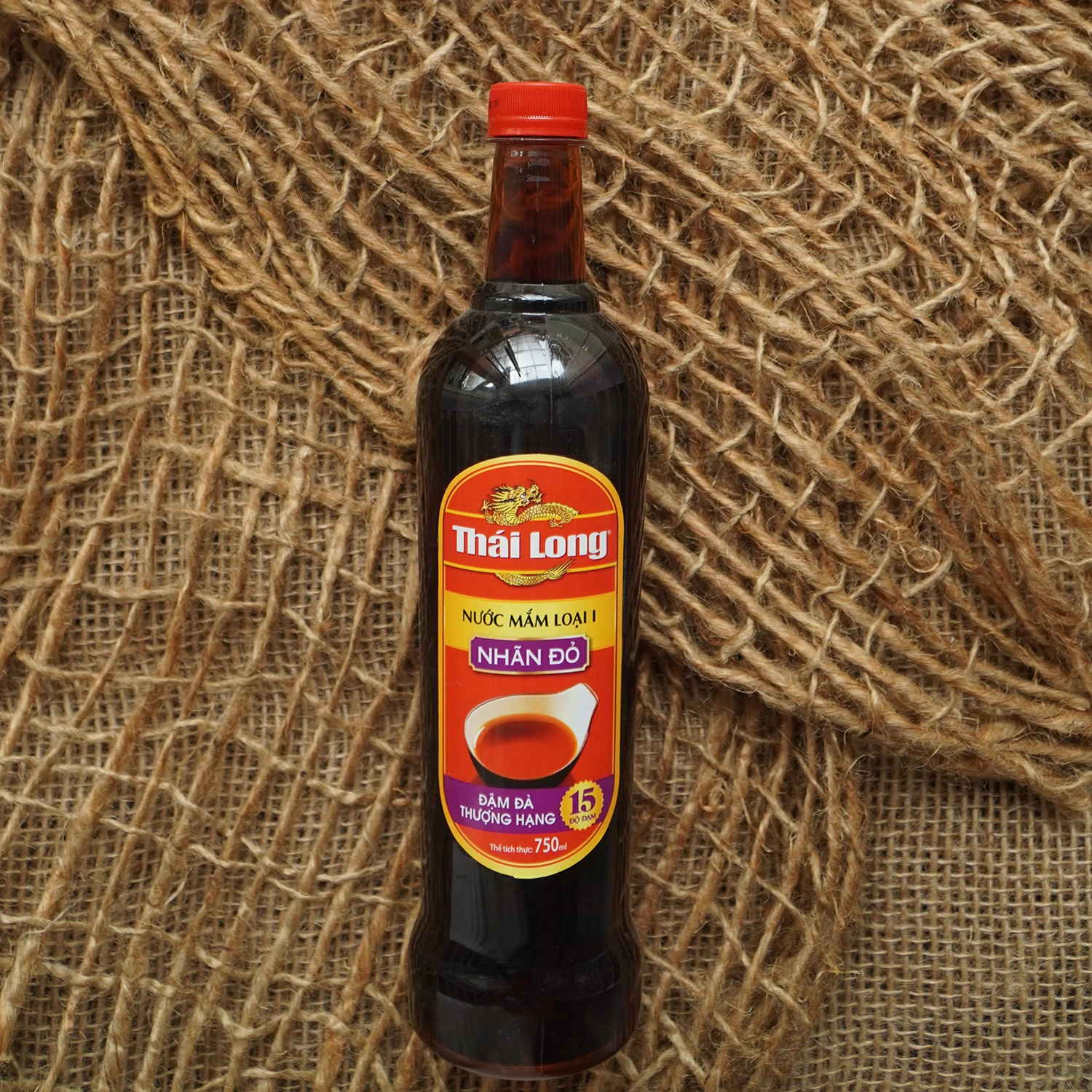 500ml premium Phan Thiet anchovy fish sauce from Vietnam biggest OEM Manufacturer with wholesale price and good quality