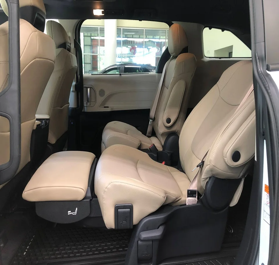 Подержанный интерьер Шато для Sienna Hybrid Limited С оттоманными сиденьями 2020 2021