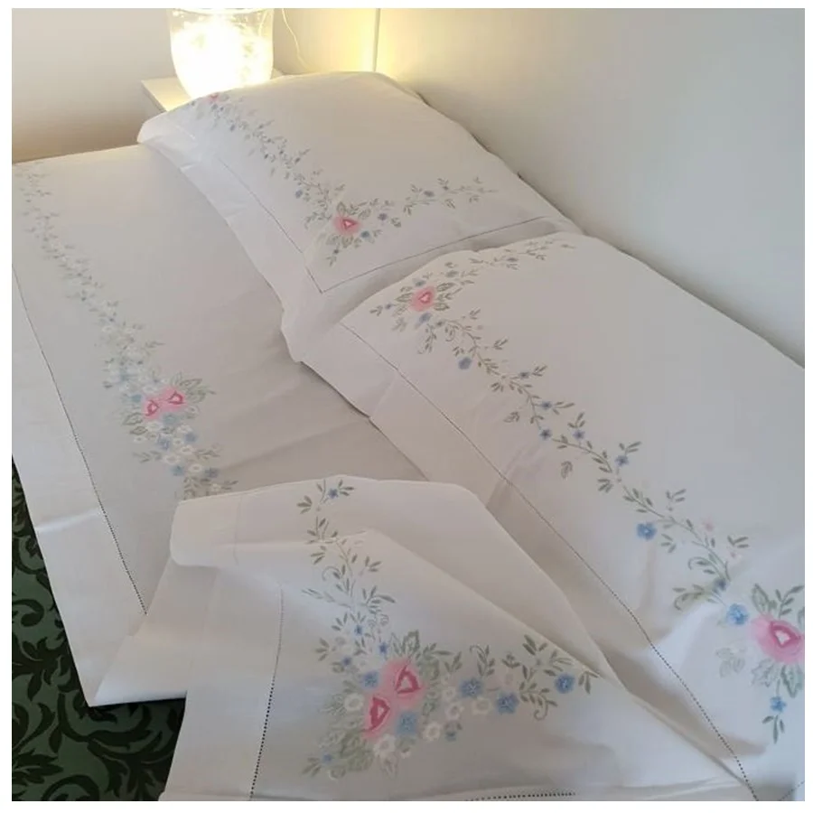 Embroidery Floral Flat Sheet High Quality 100% Cotton Bed Sheets Set White Embroidered Pillowcases for Home Hotel Wedding