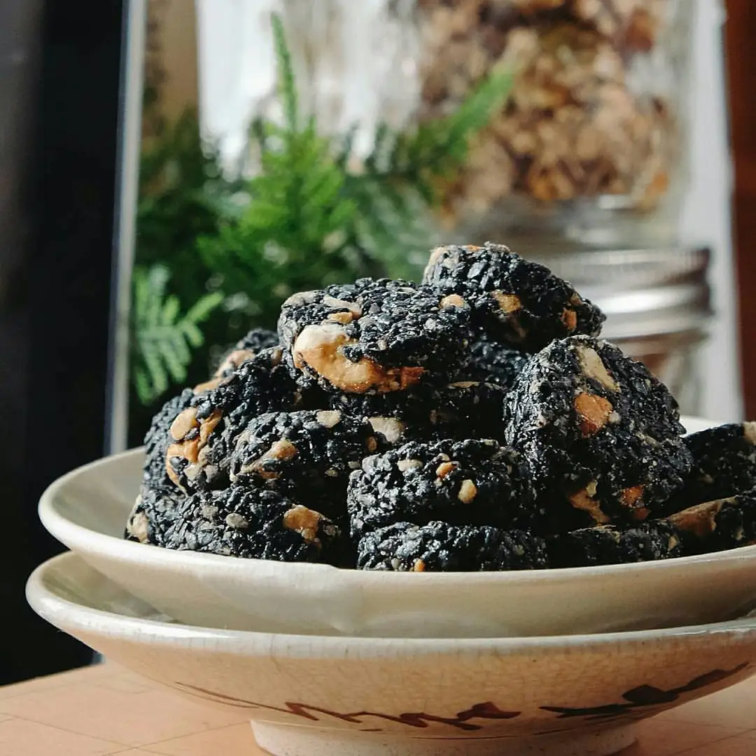 Здоровая Смешанная закуска с черным кунжутом из Таиланда