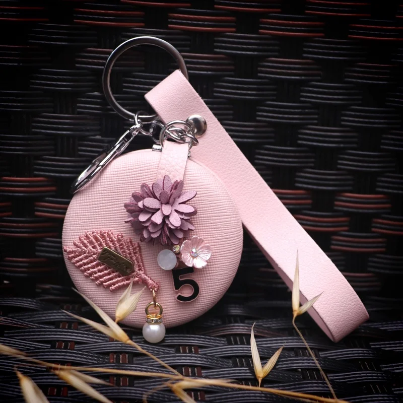 Mini portable cartoon personality folding compact mirror keychain