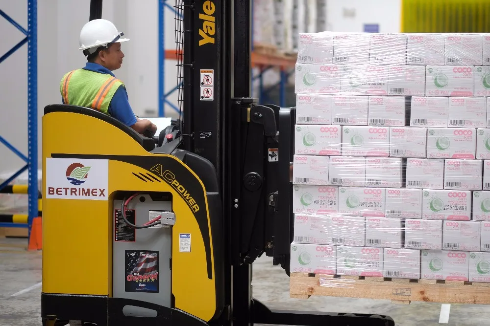 Кокосовая вода из Вьетнама-330 мл/1000 мл-DIRECT UHT Tetra Pak 100% натуральная частная марка Whatsapp +
