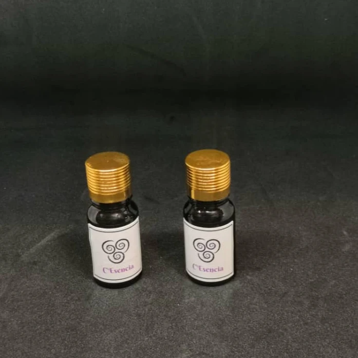 
[Best Year End Sale] from Malaysia Gaharu Plantation Product 10ml Essential Oils Aloeswood + FREE Aloeswood Bar Soap 