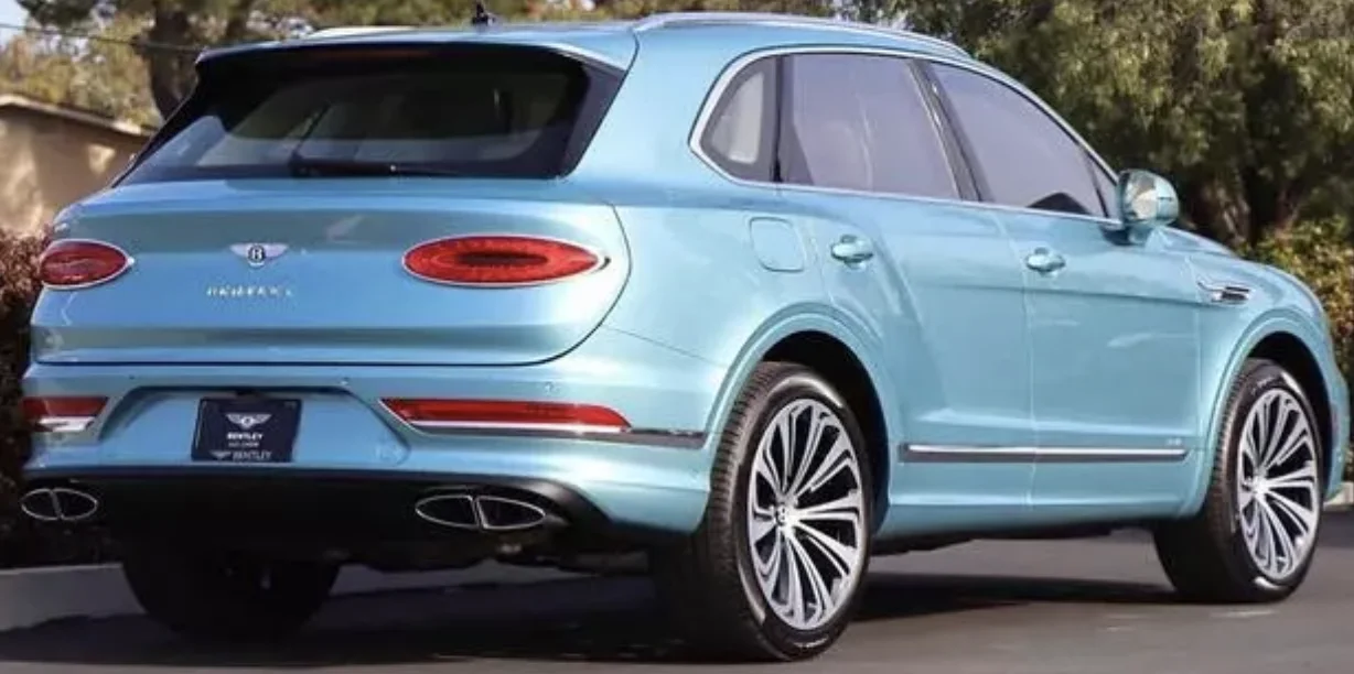 New 2022 Bentley Bentayga V8