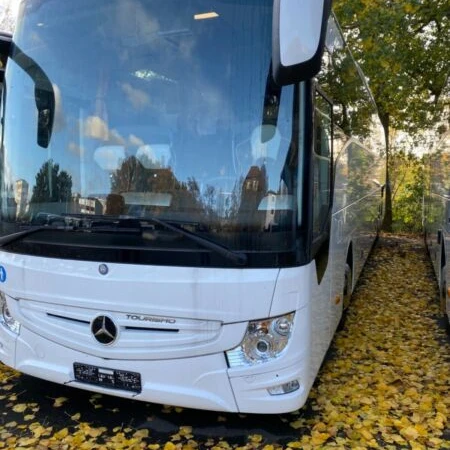 
MER CE DES - BE NZ 60 местный тренер-турмо 17 RHD 