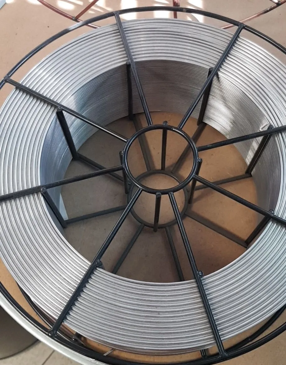 Alambre de soldadura MIG de aluminio CE ER4047 ER4043 alambre de silicona de manganeso mg si al aluminio alambre D300 K300