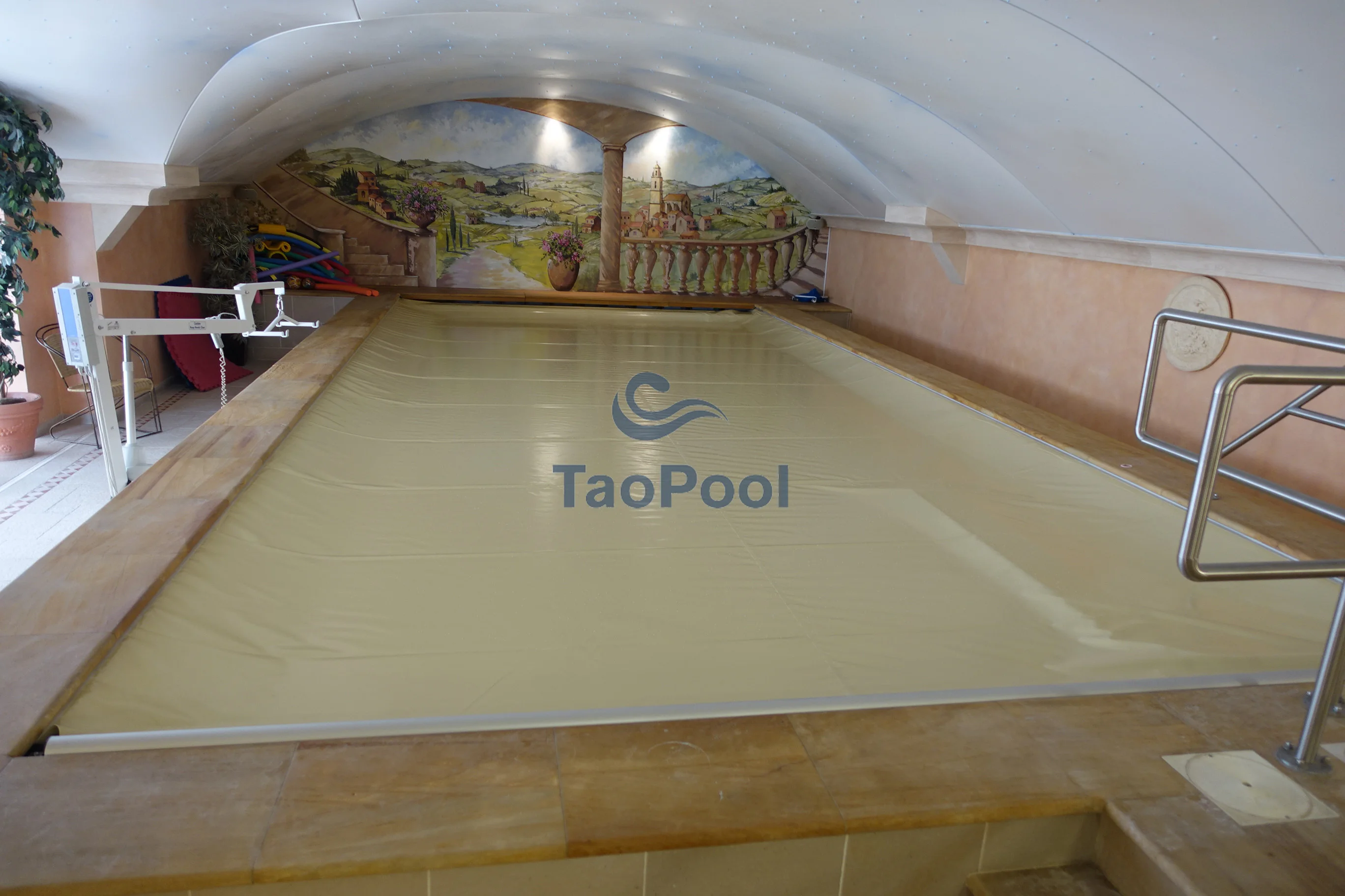 Family swimming pool Safety cover inground pool for pets and kids safety