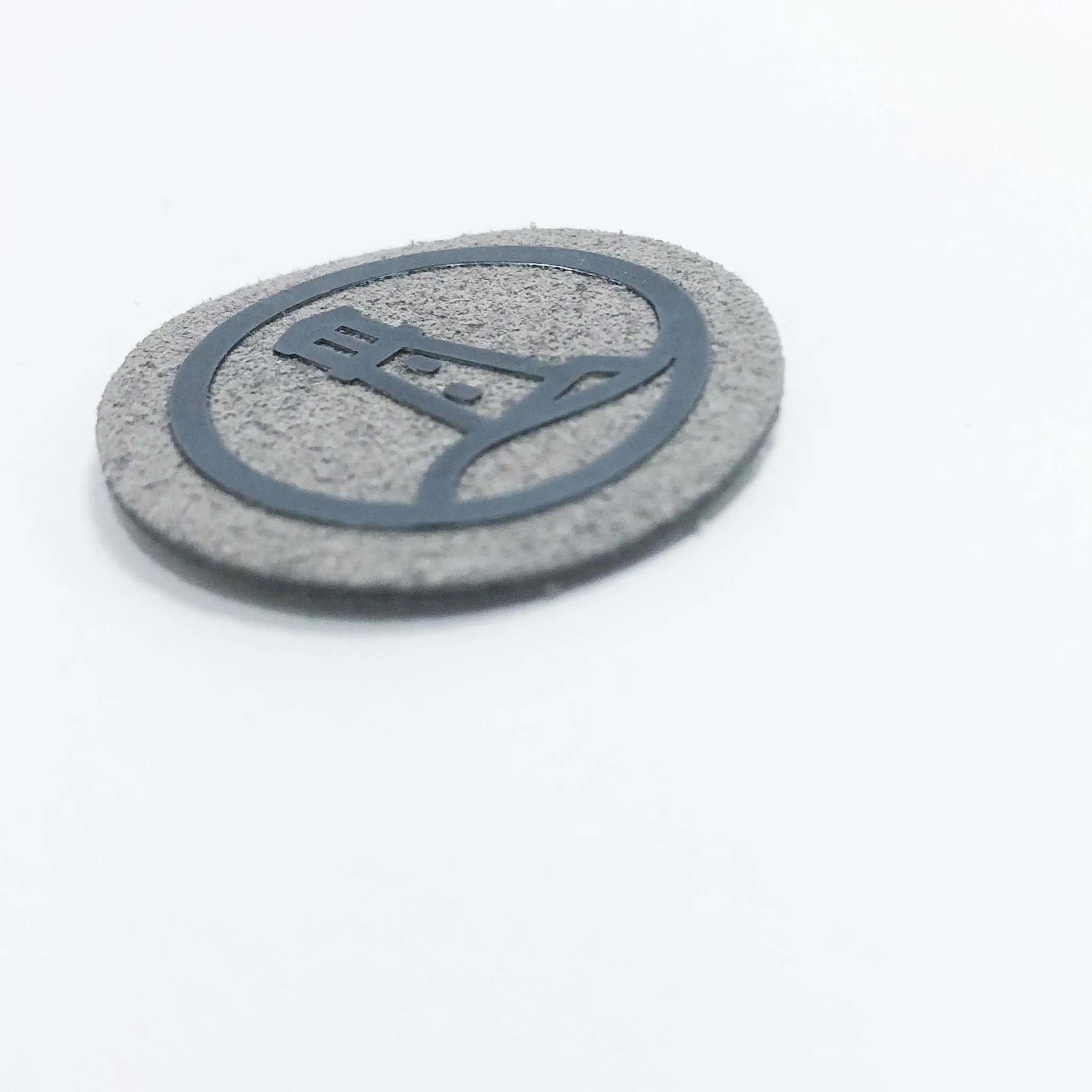 Customised Design garment accessories Rubber Matte Silicone 3D Mold Heat Transfer Logo Label
