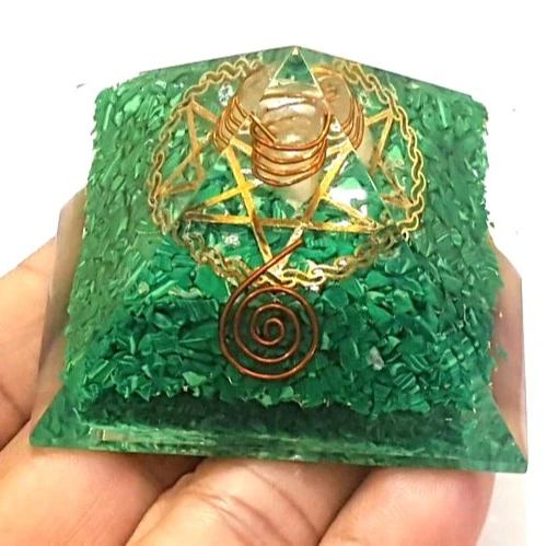 Heart Chakra Healing Energy Natural Pure Malachite Stone, Aura Energy Pyramid, Reiki Meditation Neg Mood Swing Healer Pyramid