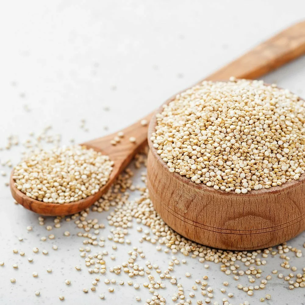 
 Белая циноа. Премиум качество Quinoa. Содержание минералов и витаминов. Вы можете смешать его с чаем, тортом и блюдами.  