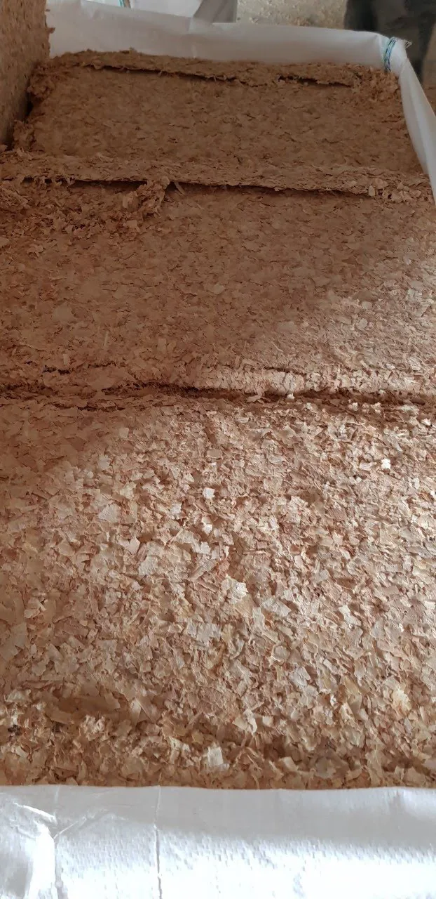 Оптовая продажа низкая цена опилки из сосны для постельного белья-Ms Sophie + 84 901 022 641