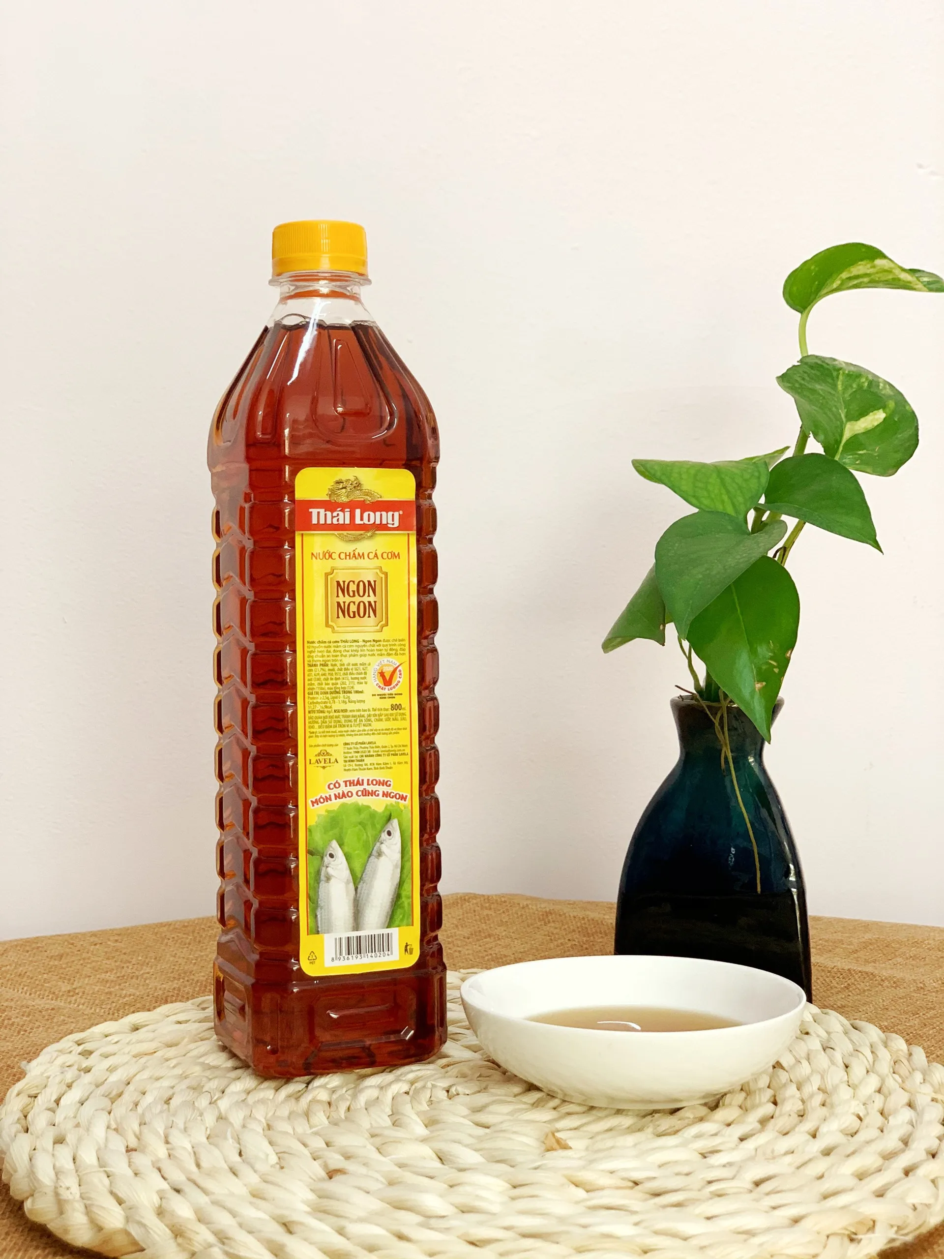 Quality Bottled Dipping Fish Sauce 800ml Seasoned Soy Sauce for Seafood Delicious Taste from Vietnam Fish Sauce Best Supplier