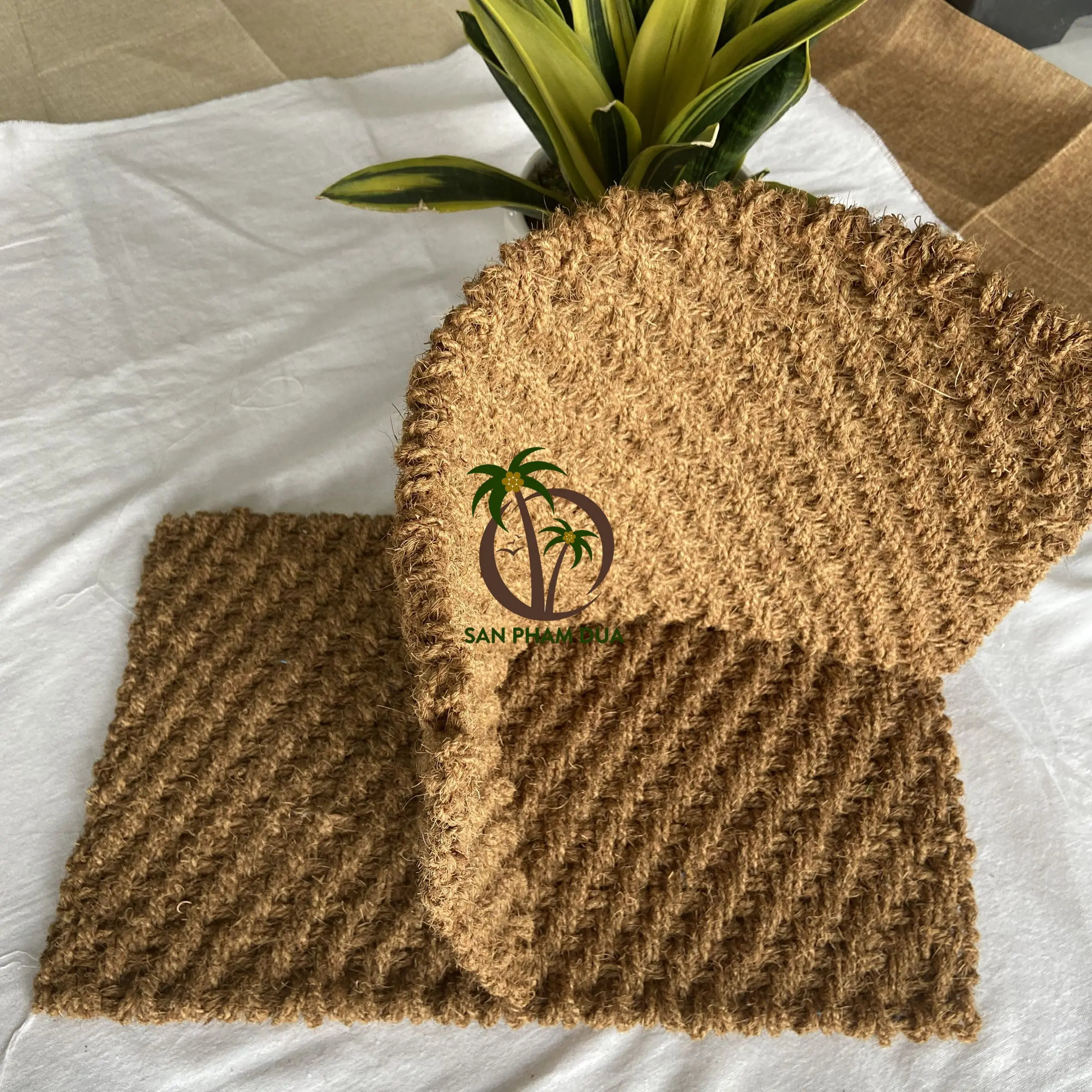  Оптовая продажа напольных ковриков из кокосового волокна/натуральный кокосовый ковер Вьетнама