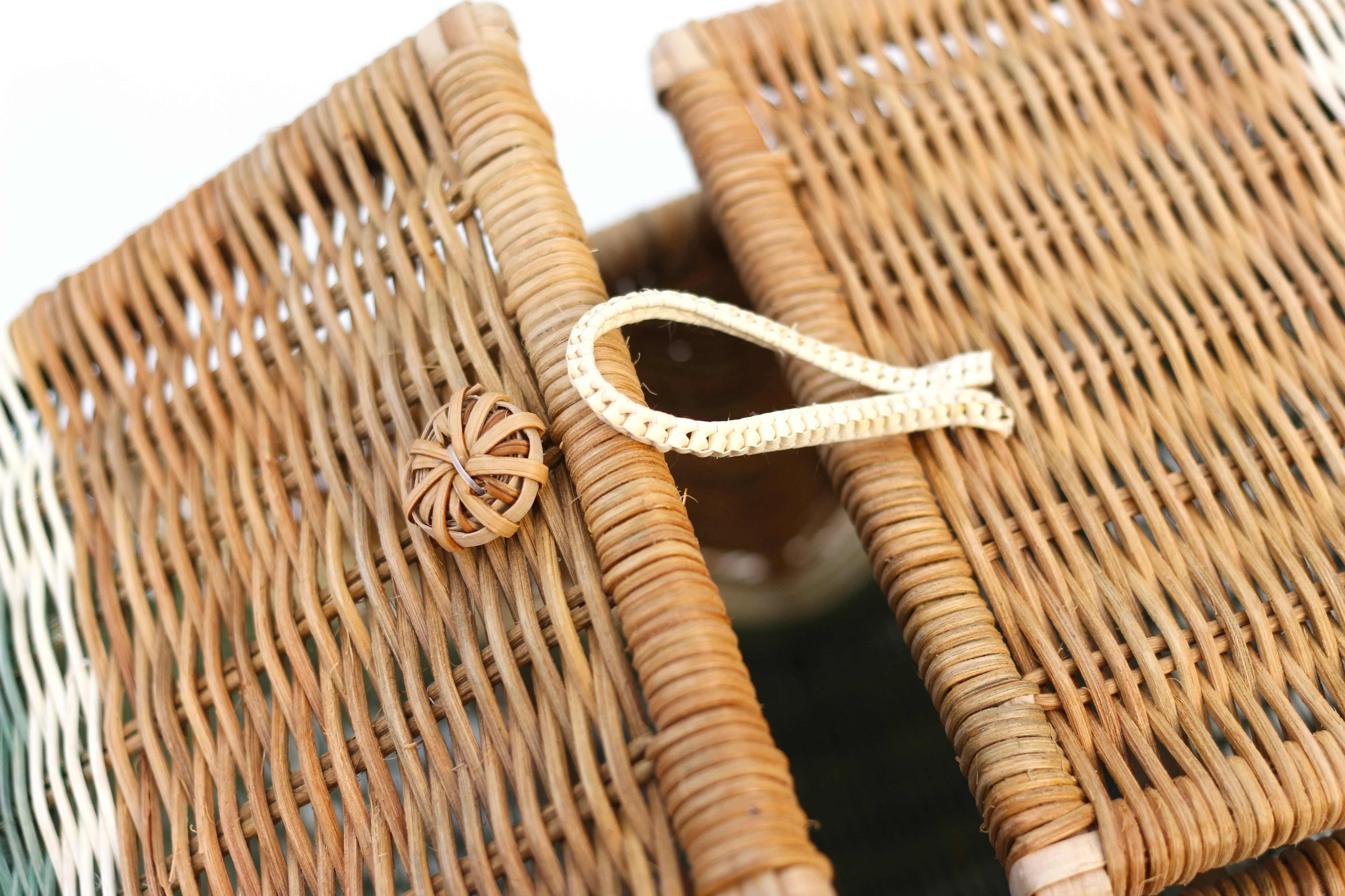 High quality handwoven rattan picnic basket - watermelon design