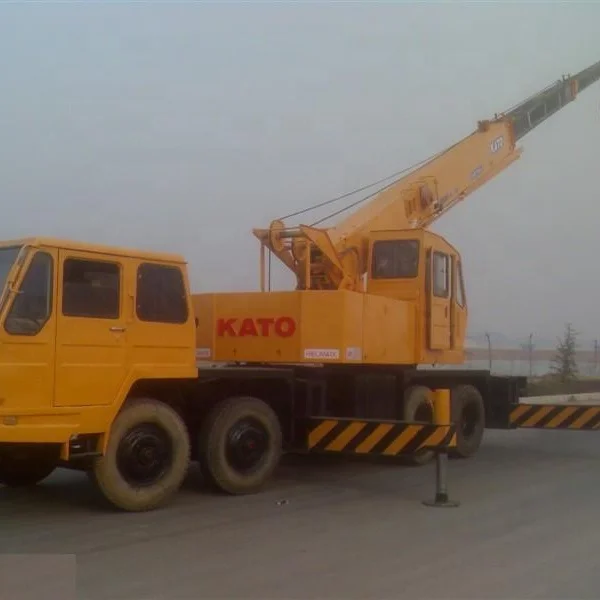 Japan brand Used KATO NK300E/NK400E/NK500E/NK1200E truck crane,30ton,35ton,45ton cranes for sale