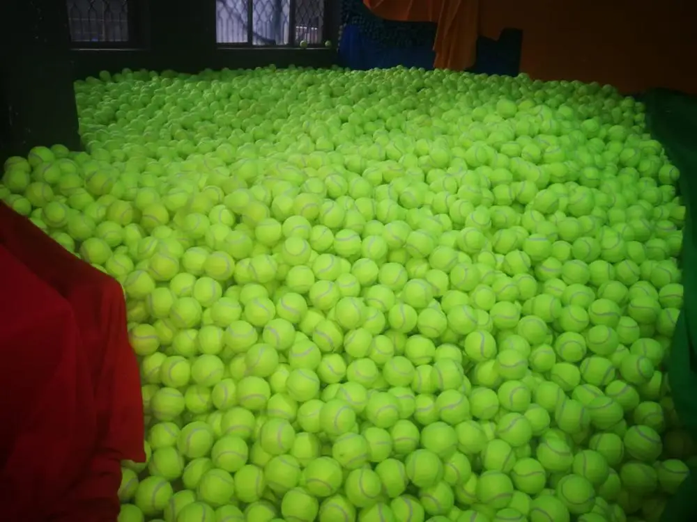 Tennis Ball Fluorescent Green Color Made of Natural Rubber & Felt Surface Pack of 2 Balls For Tennis Game