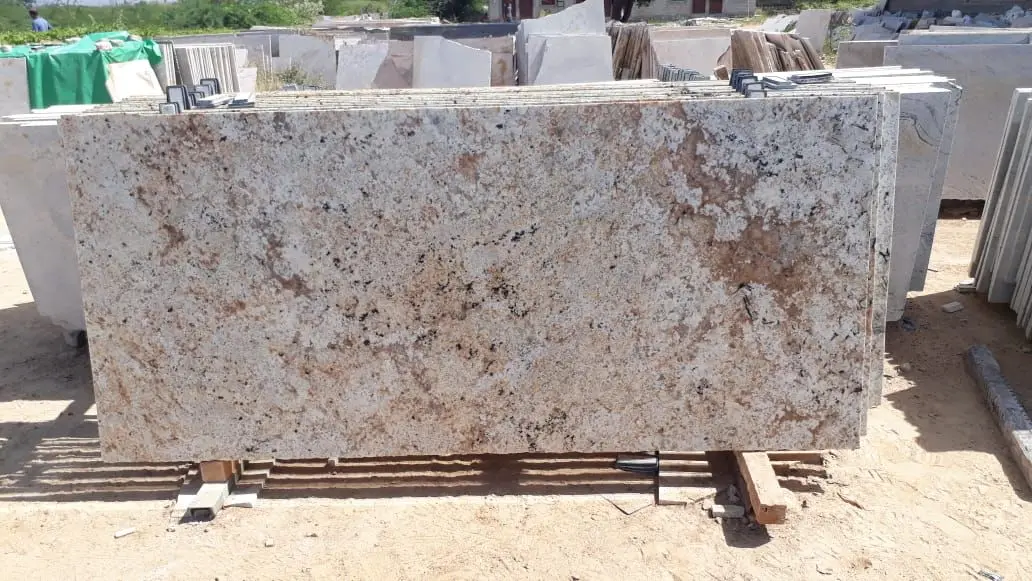 Высшее качество низкая цена гранит колониальный золотой для столешницы памятники столешница