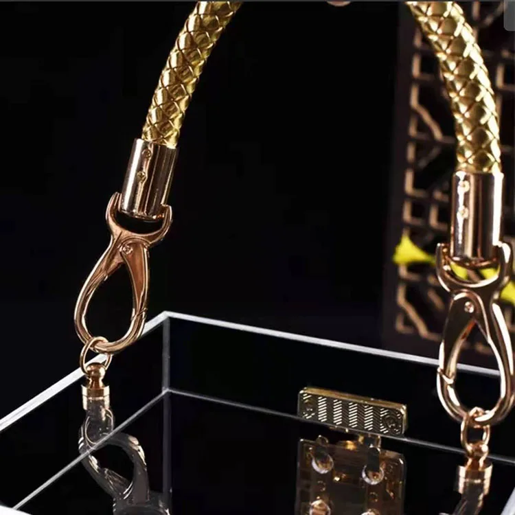 Wholesale Elegant Clear Acrylic Wedding Candy Gift Boxes for Guests with Gold Handle