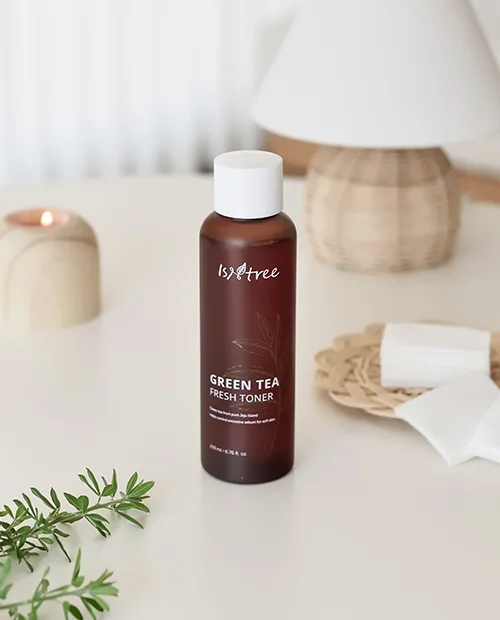 -ISNTREE-2021 GREEN TEA  TONER  KOREAN SKIN CARE  COSMETICS MADE IN KOREA