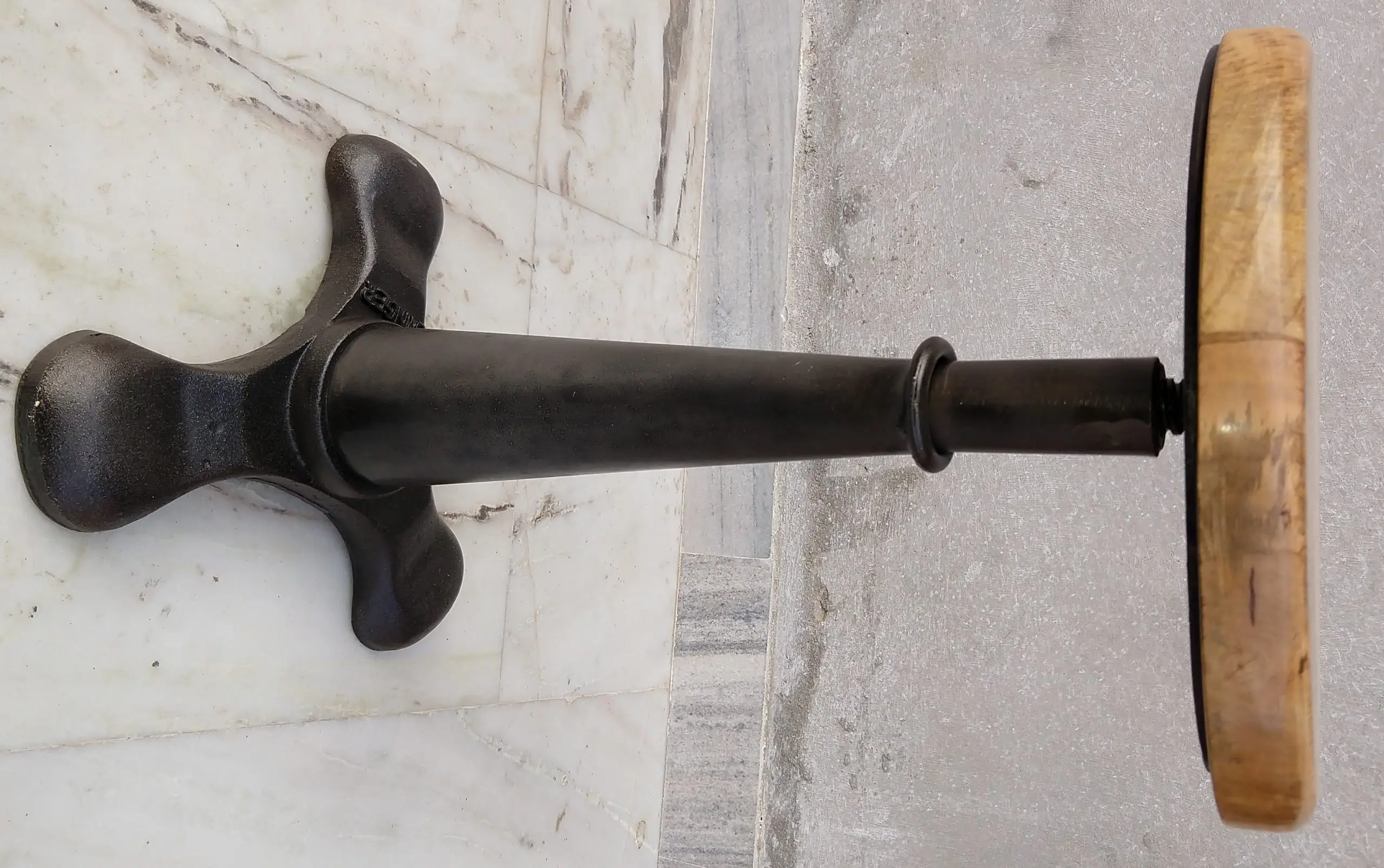 Cast Iron Singer Revolving Stool With Wooden Seat Made In India By Handicraft Point