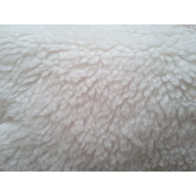 
100 % wool fake fur 