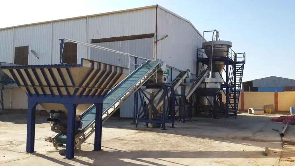 
SCREW CONVEYOR UNDER CENTRIFUGE for SALT PROCESSING 